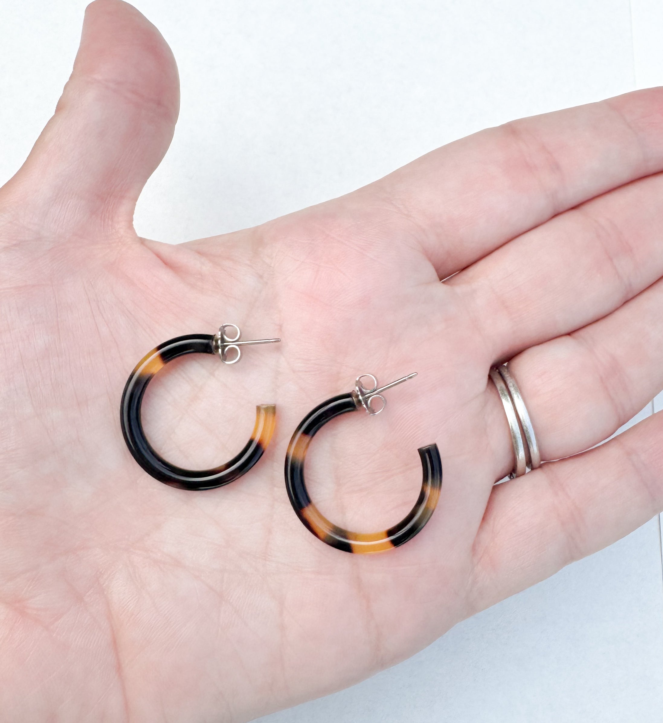 1" Tortoise Shell Hoop Earring Handmade in NYC From The Finest Italian Cellulose Acetate